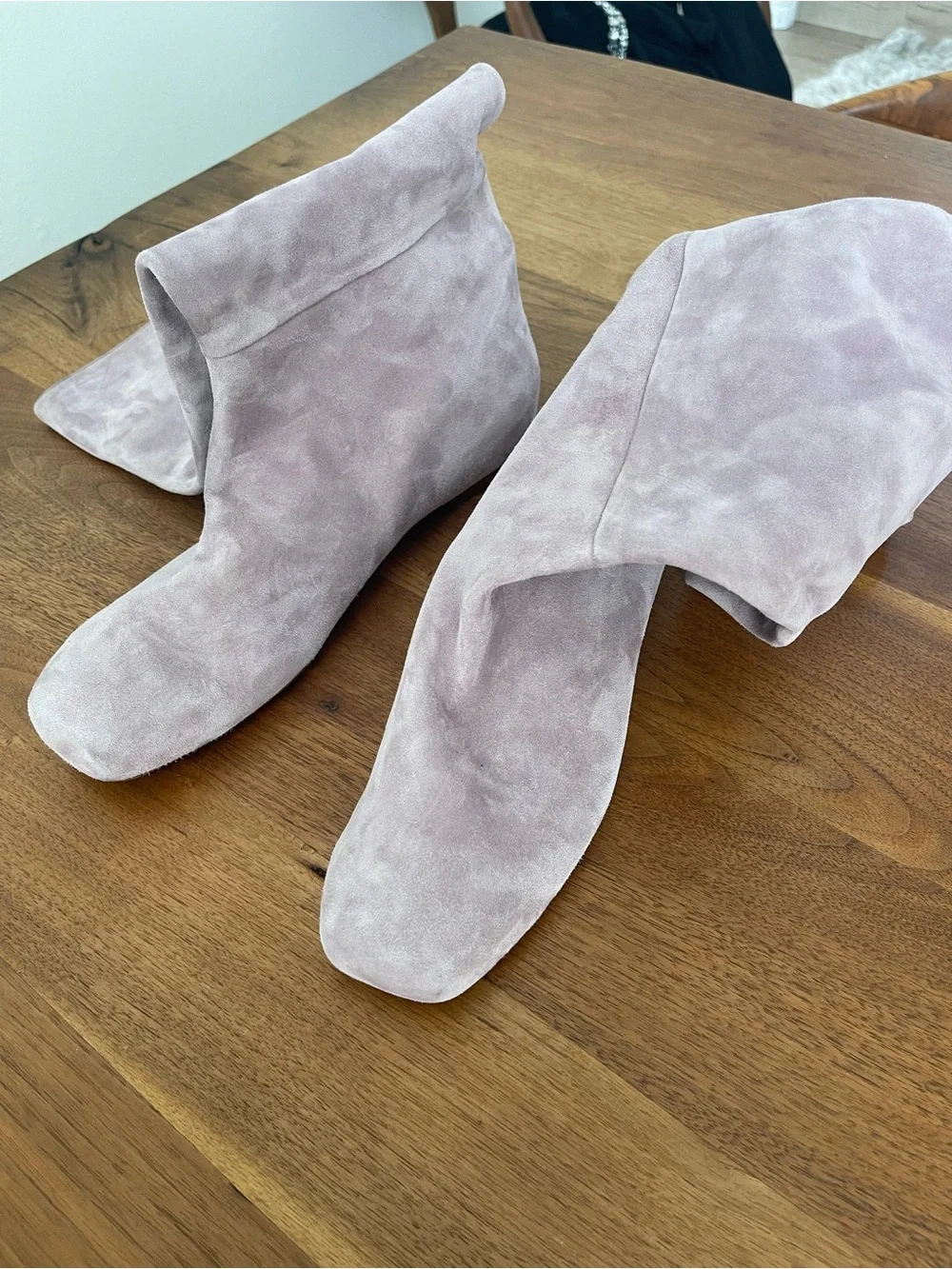 Ralph Lauren Tall Suede Knee-High Boots in Light Lavender 39B made in Italy